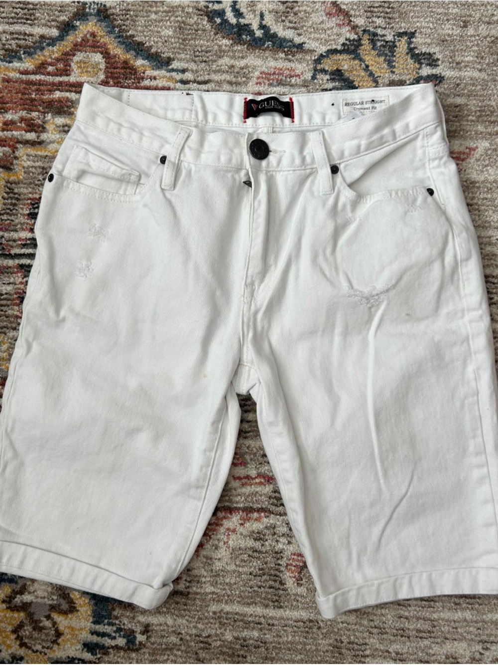 guess white cropped shorts size 32
